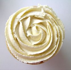 Vanilla Cupcakes Recipe with Vanilla Cream Cheese Icing