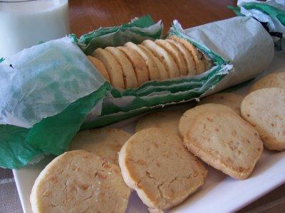 Buttery Pecan Cookies